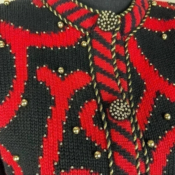 Vintage L•N•I Women’s Beaded Statement Sweater Size Small Red Black Gold - Picture 8 of 10
